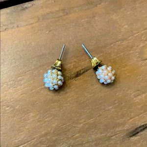 Sweet Pearly stud earrings